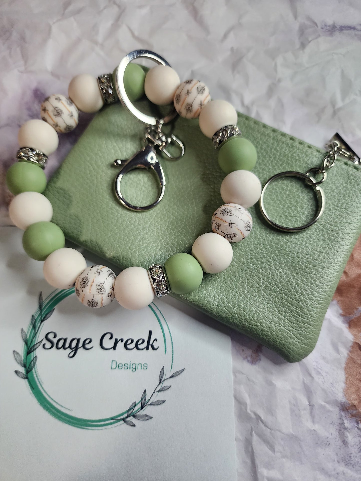 Change purse with wristlet