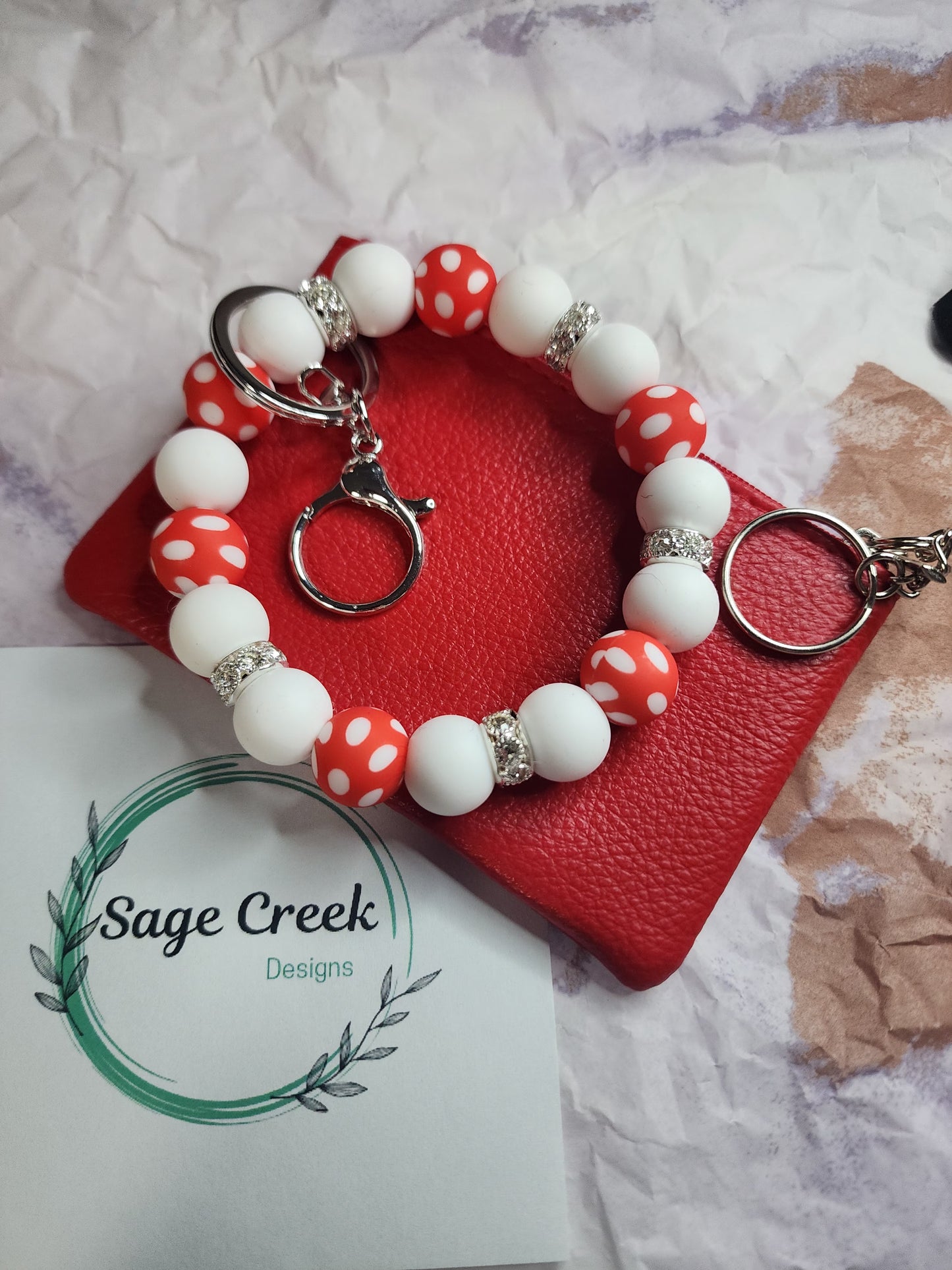 Change purse with wristlet